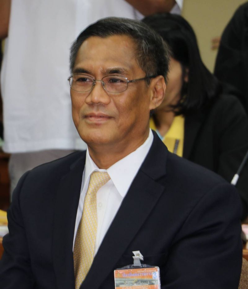 อิทธิพร บุญประคอง 