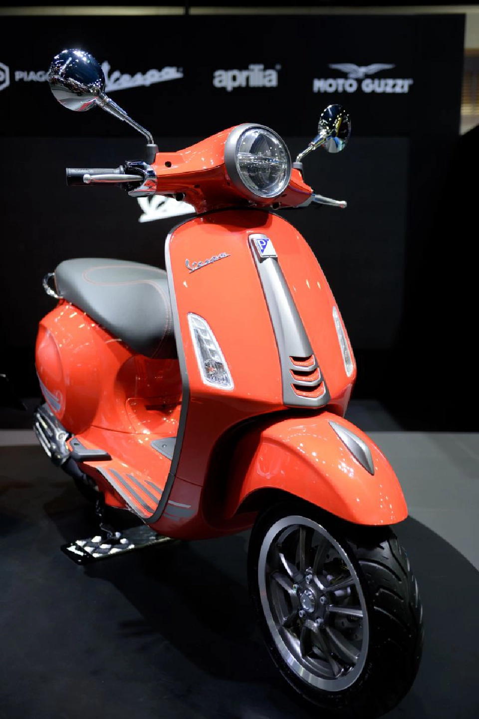 เวสปิอาริโอ อัดส่วนลด 1.3 แสน