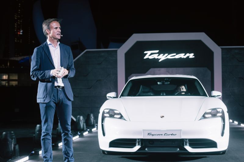 ปอร์เช่ เปิดรถ EV “ไทคานน์” ในธีมสตาร์วอร์ 
