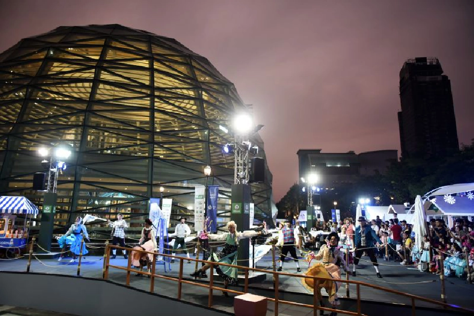     คิง เพาเวอร์ ผนึกพันธมิตร สร้างแลนด์มาร์คท่องเที่ยวปีใหม่