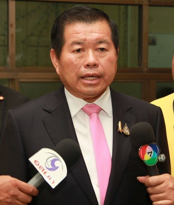 นิพนธ์ บุญญามณี