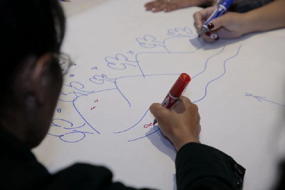 “โคเวสโตร” สร้าง “ครูต้นแบบ” 