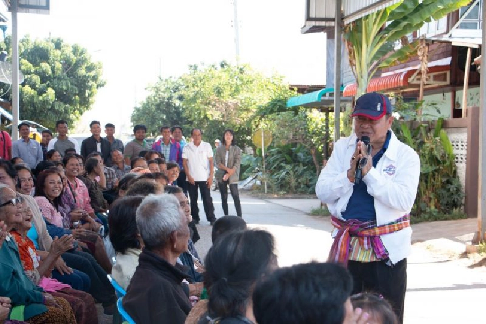 “ธรรมนัส-มาดามเดียร์”นำทัพลุยขอนแก่นช่วยผู้สมัครหาเสียง 