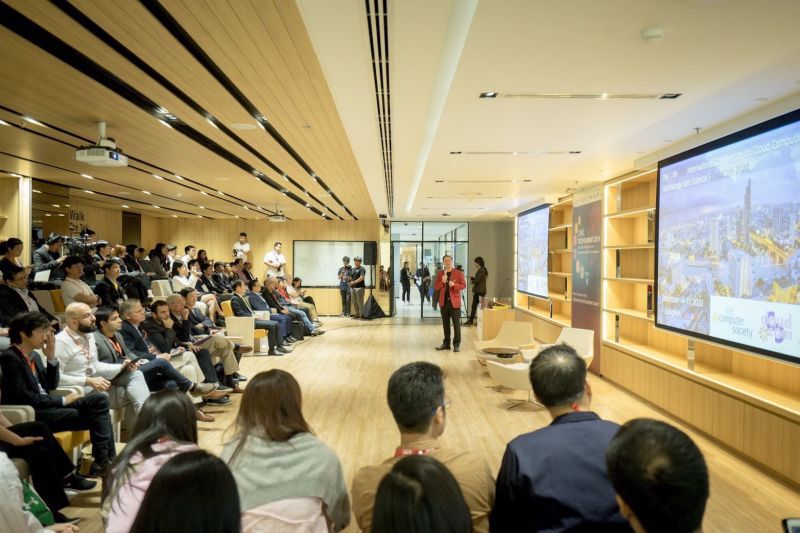 CMKL TECH SUMMIT 2019 สัมมนา AI และเทคโนโลยีแห่งอนาคต 