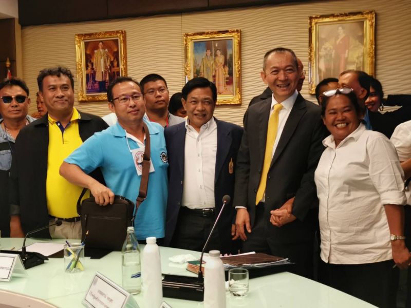 "เฉลิมชัย" เจรจาม็อบประมงใกล้ยุติ