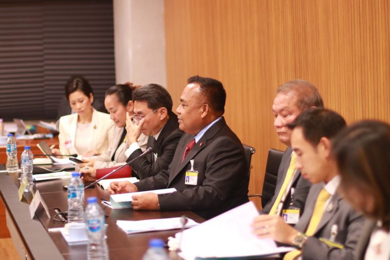 ‘จุรินทร์’ ดับไฟร้อนสลายม็อบประมง
