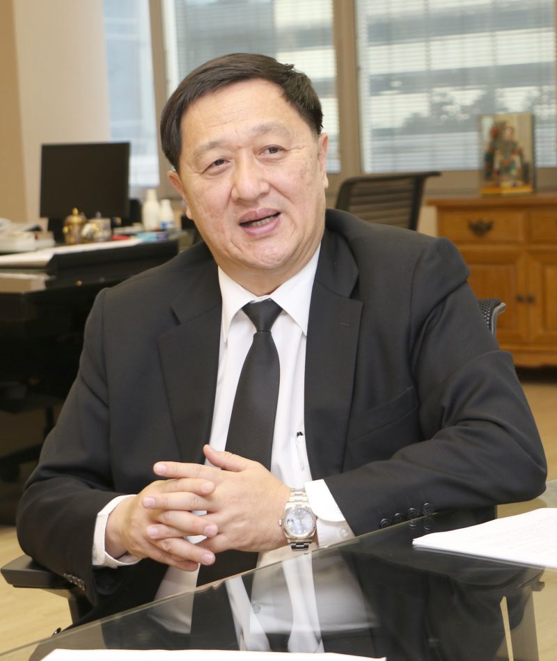 ประสงค์ พูนธเนศ