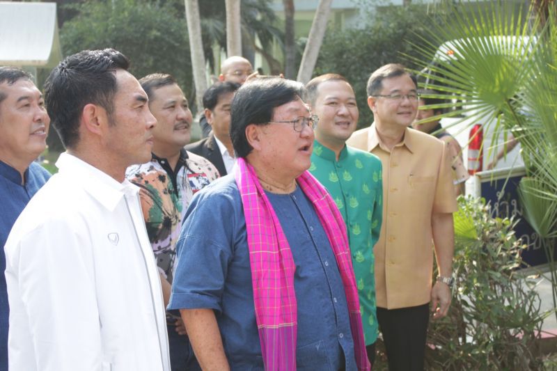 ‘ประภัตร’ นำทีมลุยนครปฐม ดันเกษตรสร้างชาติ สู้ภัยแล้ง