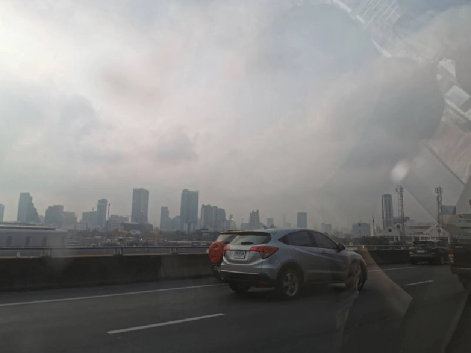 เช็คคุณภาพอากาศเช้านี้ “6 เขตกทม.-นนทบุรี” รับศึกหนักฝุ่นพิษ