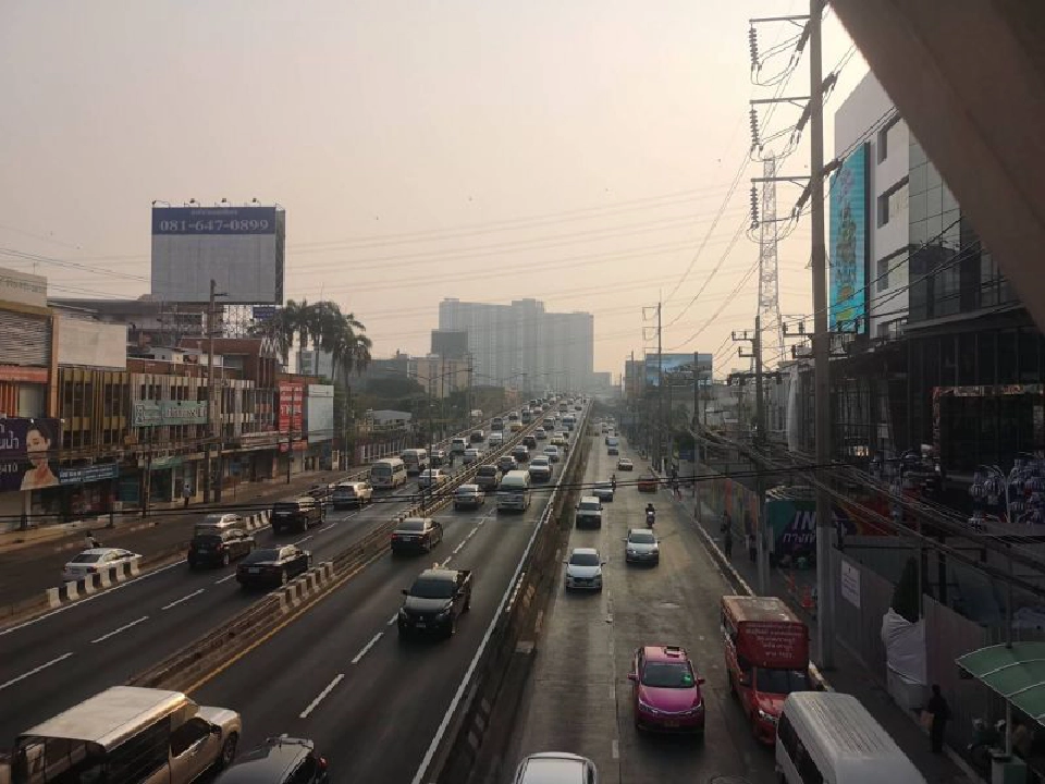 เช็คคุณภาพอากาศเช้านี้ “6 เขตกทม.-นนทบุรี” รับศึกหนักฝุ่นพิษ