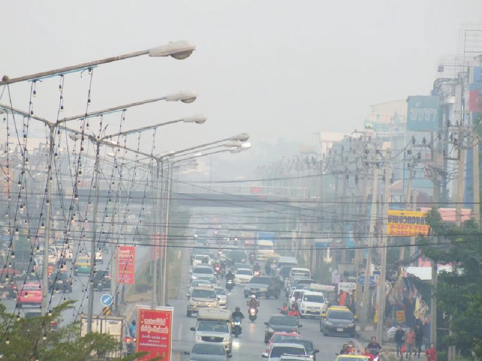 เช็คคุณภาพอากาศเช้านี้ “6 เขตกทม.-นนทบุรี” รับศึกหนักฝุ่นพิษ