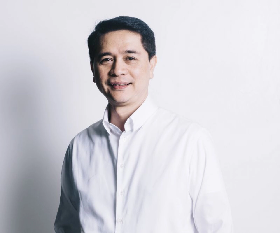 เปิดปูม“ธรรศพลฐ์”  แม่บ้านพรรค"กรณ์"