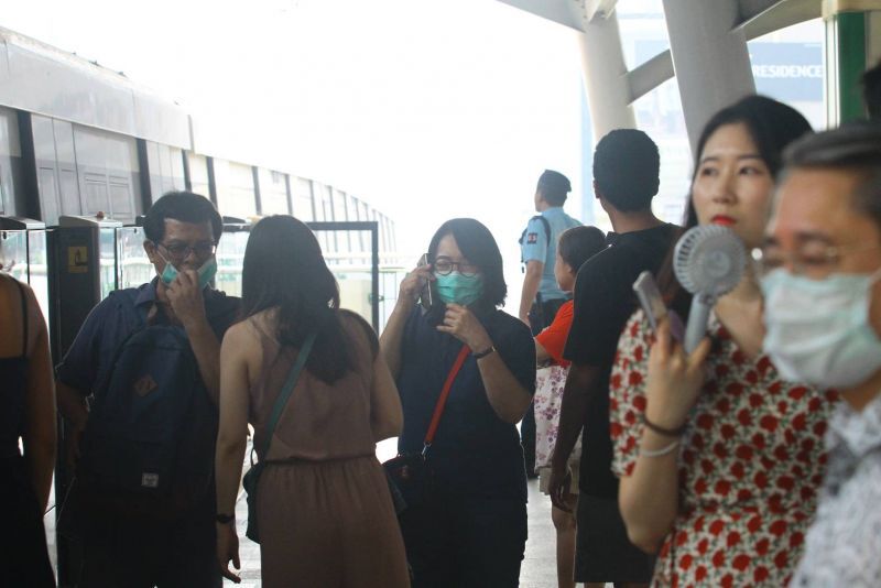 ภาพชุด"ชีวิตเปื้อนฝุ่น"คนเมืองกรุง 