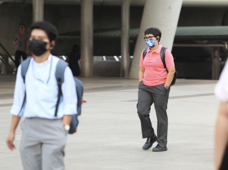 ภาพชุด"ชีวิตเปื้อนฝุ่น"คนเมืองกรุง 
