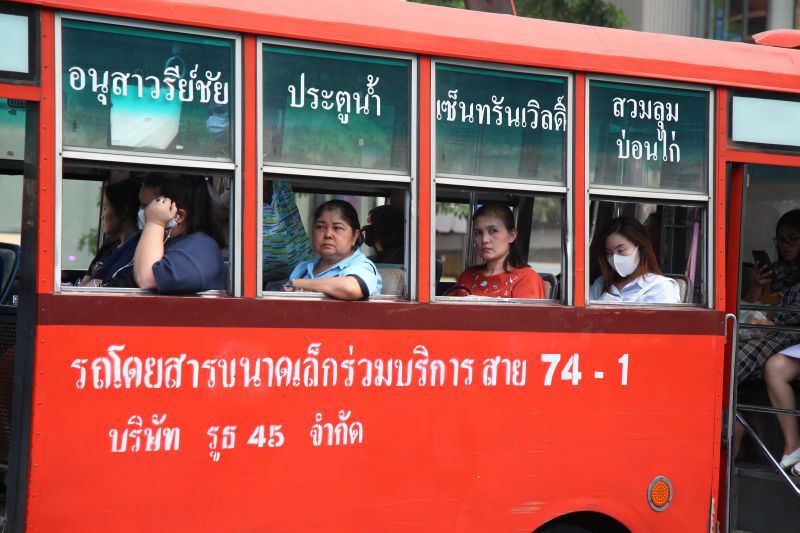 ภาพชุด"ชีวิตเปื้อนฝุ่น"คนเมืองกรุง 