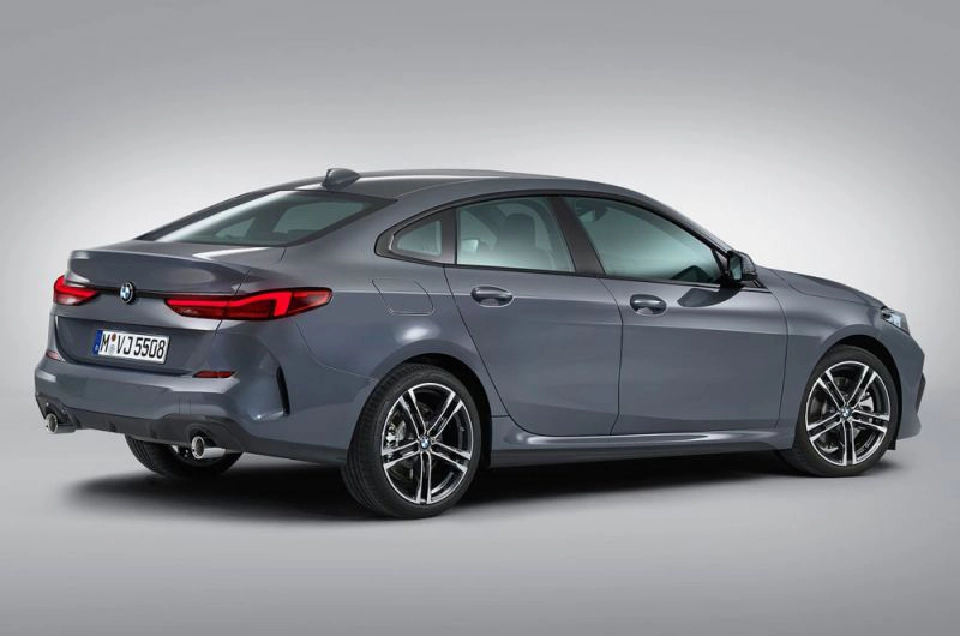 หรูเล็กจัดเต็ม เบนซ์พันธุ์ใหม่"จีแอลบี" - BMW ซีรีส์2