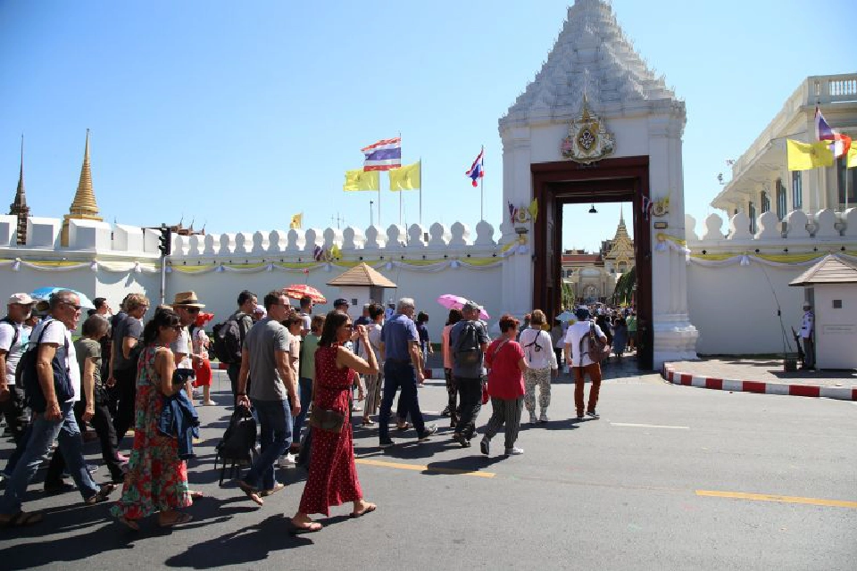 โรงแรมสาหัส จีนหายวับ 3แสนห้อง/เดือน