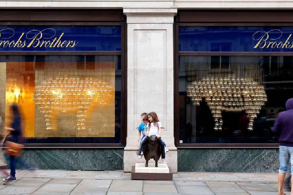 Brooks Brothers ใช้ขนแกะทองคำ