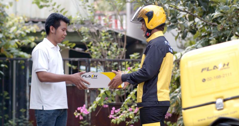 วิกฤติ 'โคโรนา' หนุน รับพัสดุถึงบ้านโต