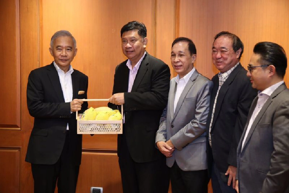 “ทูลกระหม่อม”พระราชทานแจกันดอกไม้วันเกิด“สุวัจน์”