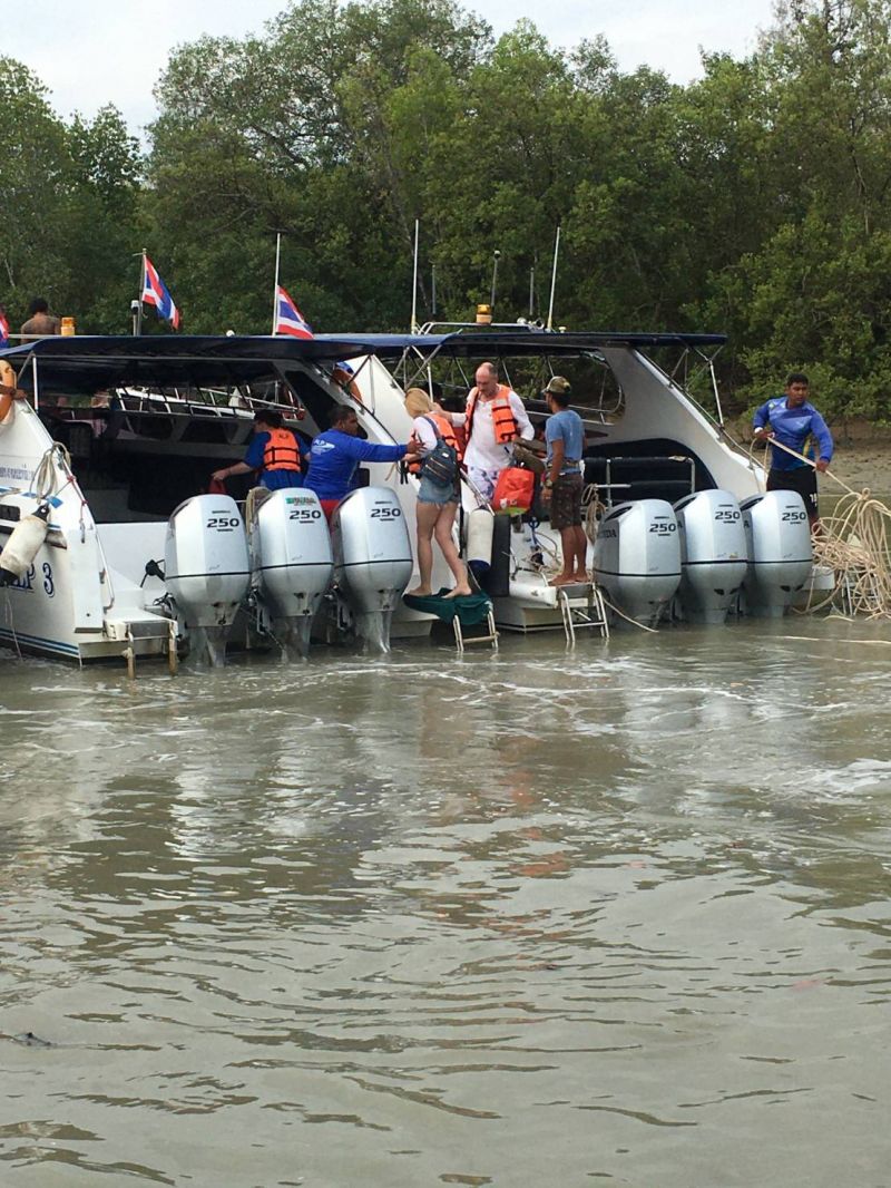 ผู้ว่าฯภูเก็ตสั่งสอบเรือชนกัน จับกุมคนขับเรือ2ลำแล้ว