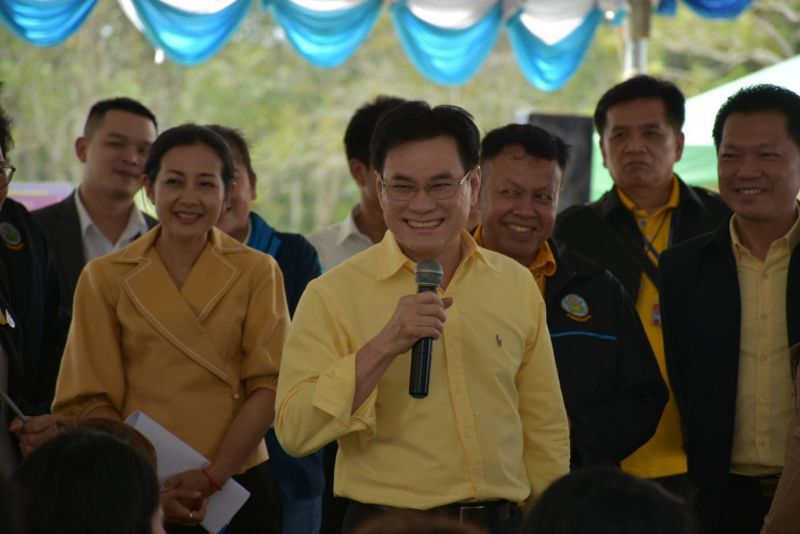 เจรจาม็อบยางชื่นมื่นจบด้วยดี