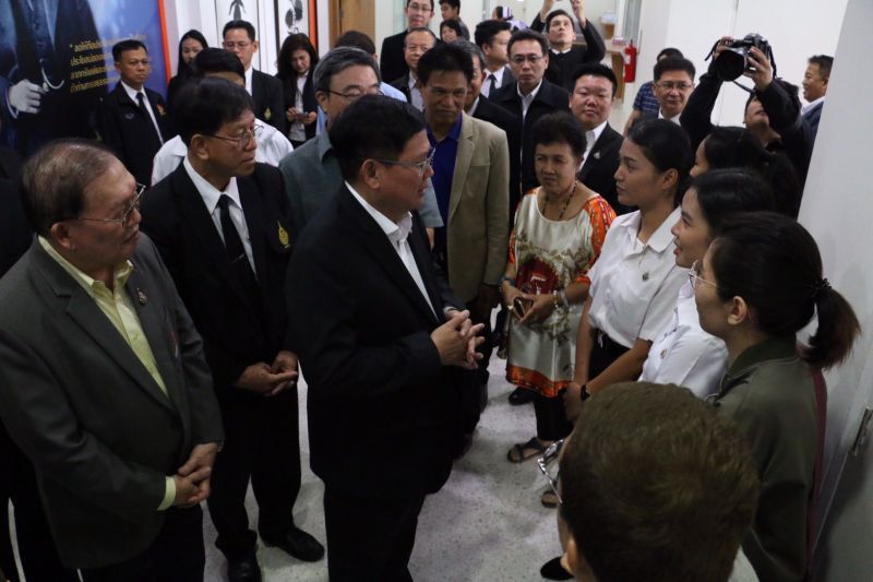  “สุวิทย์”ลงพื้นที่โคราช   เยียวยานักศึกษามทร.อีสาน