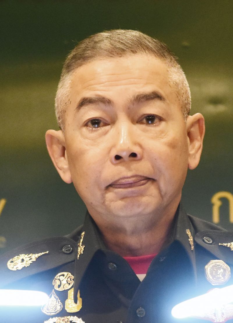 คำประกาศล้างบาง ธุรกิจที่ดินกองทัพ