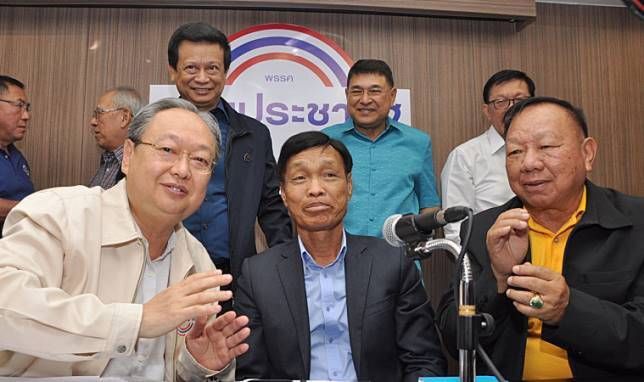 “ท้าดวล”ศึกซักฟอก    เฉลิม ชู“ยุทธการอรุณรุ่ง”