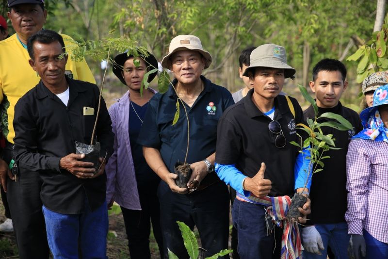 ซีพีเอฟฟื้นฟู "เขาพระยาเดินธง" ส่งเสริมชุมชนปลูกผักปลอดสาร