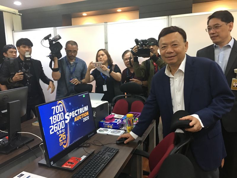 จบภารกิจประมูล5G”ฐากร”ยื่นใบลาออก