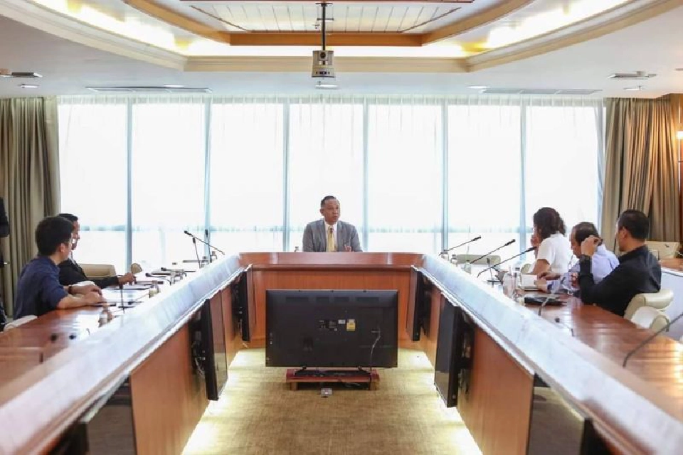 ซีอีโอทรู ออกมาขอโทษหลังสัญญาณมือถือล่ม