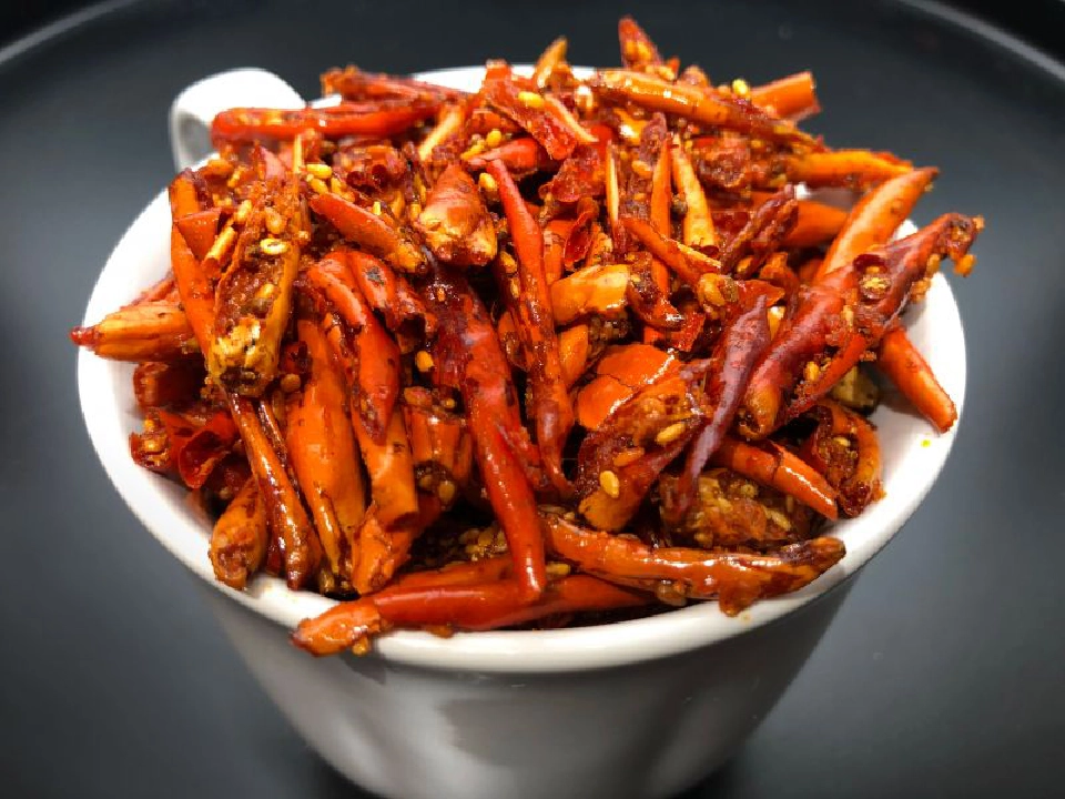         เอาชนะคู่แข่ง  ด้วยการสร้าง  ความแตกต่าง