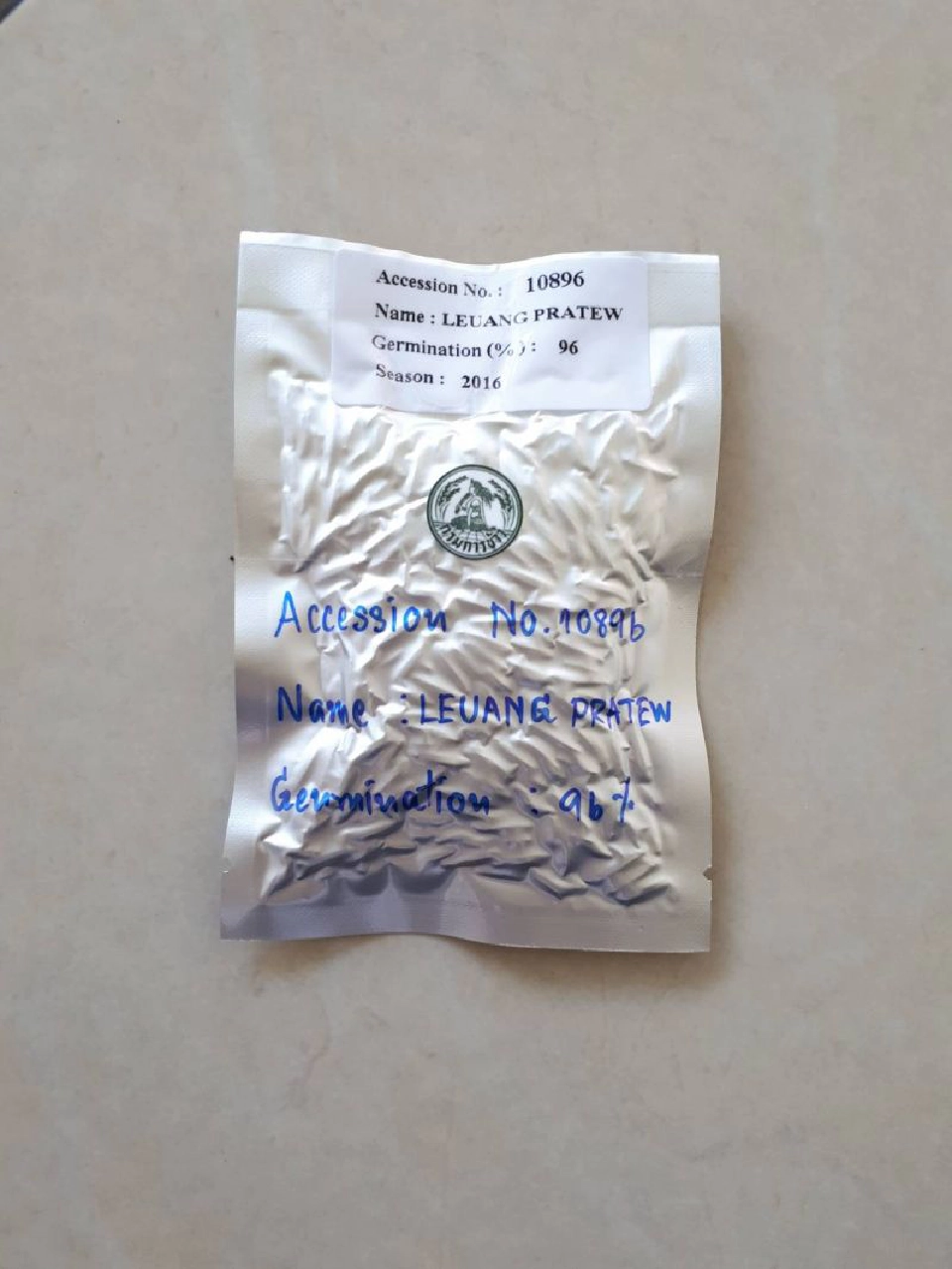 ส่งเมล็ดพันธุ์ข้าวเข้าเก็บธนาคารเมล็ดพันธุ์โลก