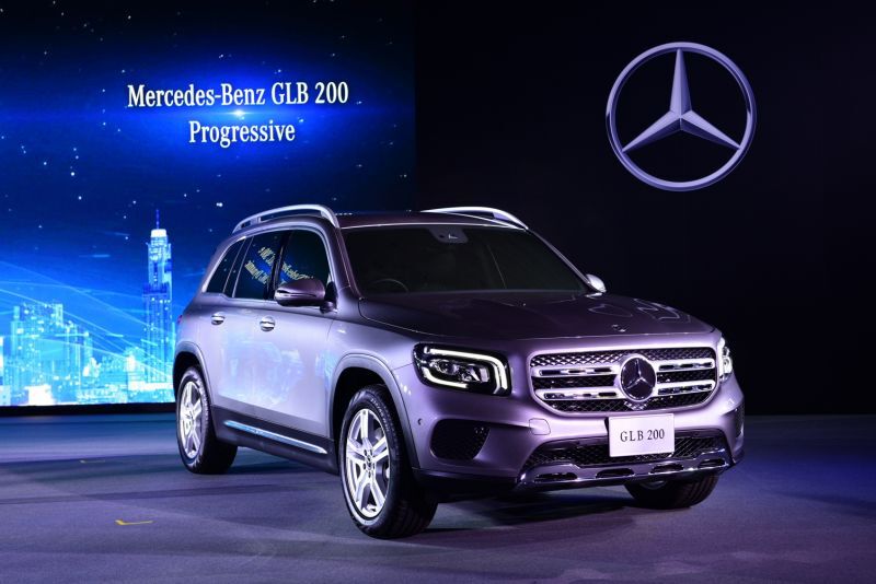 "เบนซ์"เสริมทัพ GLC ปลั๊กอินไฮบริด – จีแอลบี