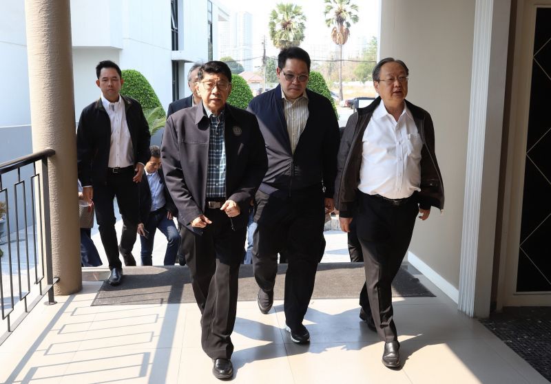 รัฐบาลคึกคัก ติวเข้มรับมือซักฟอก
