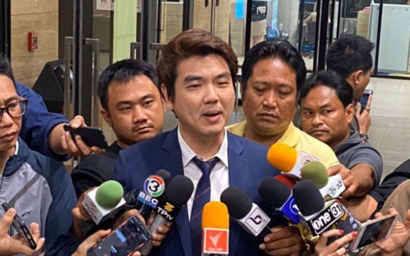 “ปิยบุตร”อัดยับ ส.ส.อนค.ย้ายซบรัฐบาล อย่าเป็นสามล้อถูกหวย “ปิยบุตร”อัดยับ ส.ส.อนค.ย้ายซบรัฐบาล อย่าเป็นสามล้อถูกหวย