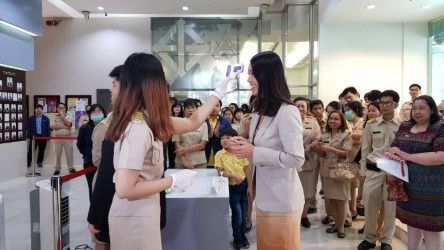 สมอ.ตั้งจุดคัดกรองรับมือโคโรนา
