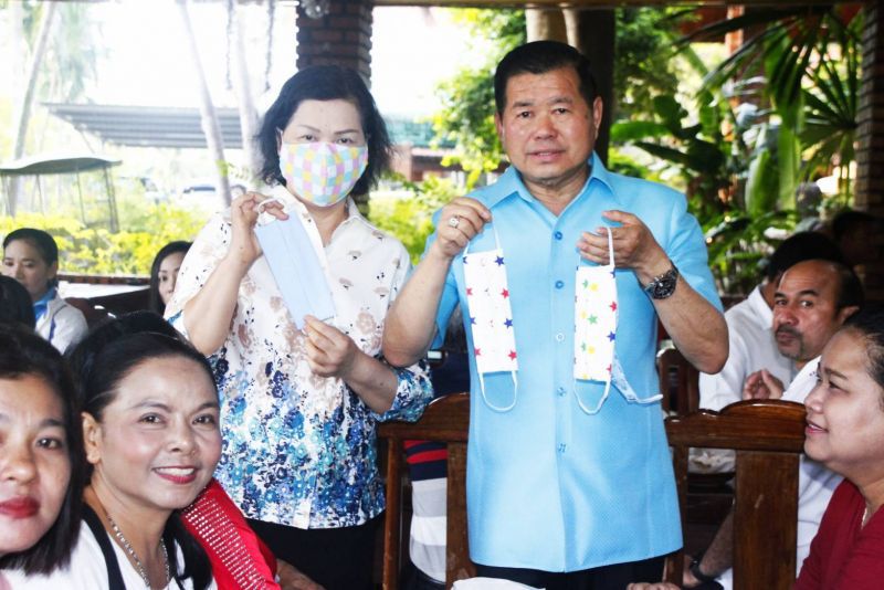 “นิพนธ์”​เพิ่มศักยภาพท้องถิ่น ให้ความรู้ทำหน้ากากอนามัย จ.สงขลา