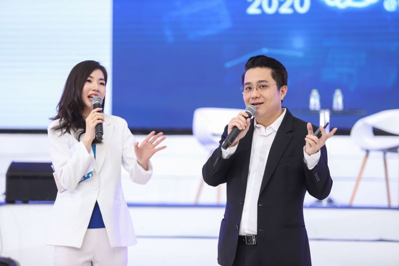 “เสริมดวงให้พุ่ง ธุรกิจรุ่งตามราศี” กับหมอช้าง ทศพร ศรีตุลา