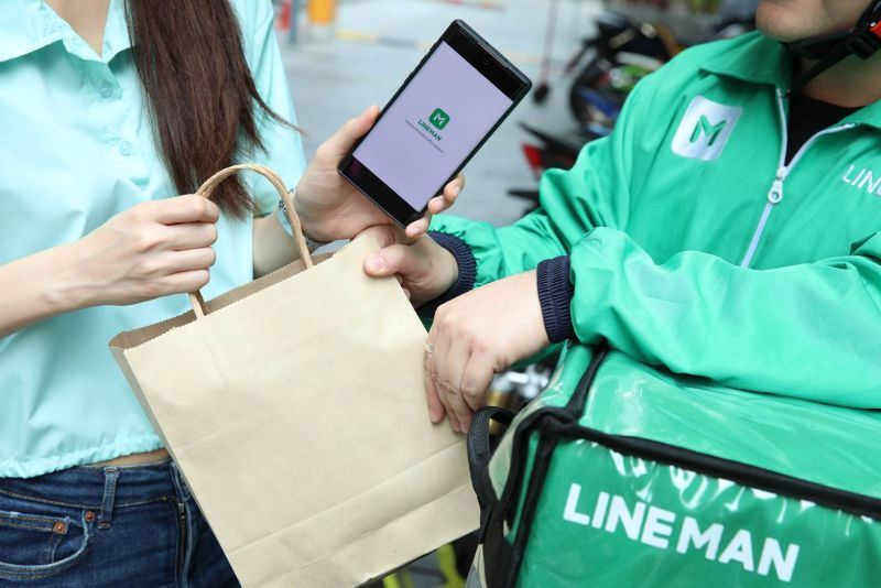 AIS  ผนึกฟู้ดดีลิเวอรี อัดโปรสวน โคโรนา