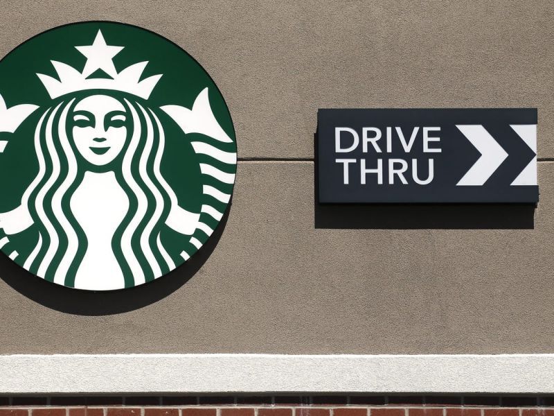 สตาร์บัคส์สหรัฐฯเตือนลูกค้า “รีบซื้อ รีบไป” ปลอดภัยกว่า