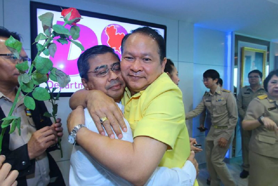 วิชัย"ลาออก"เซ่นหน้ากากฯ อำลา 36 ปีชีวิตราชการ