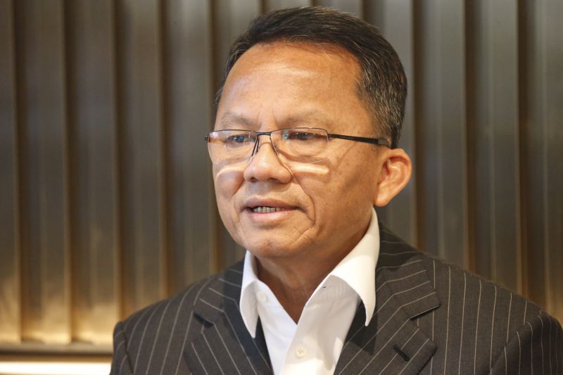 นายสมศักดิ์ เทพสุทิน