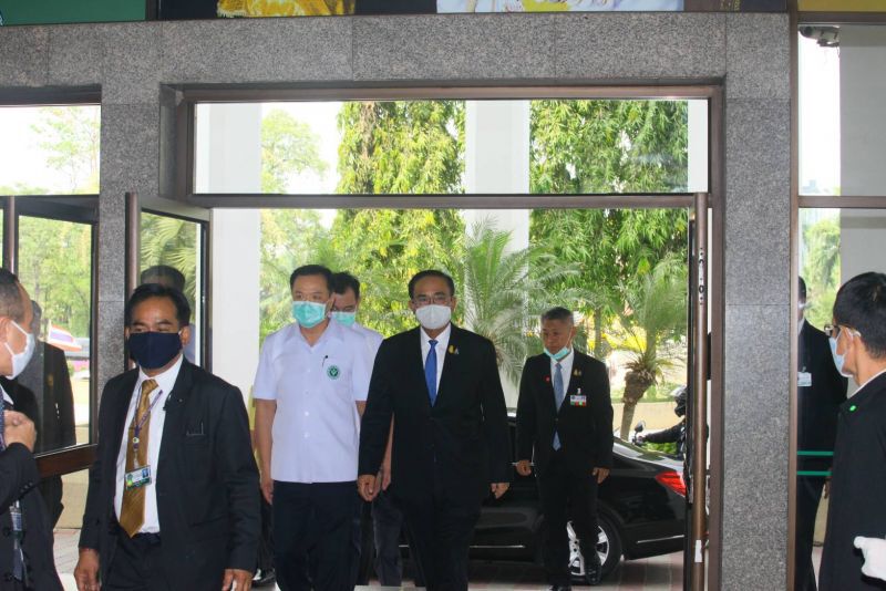  นายกฯ ถกด่วน ทีมแพทย์ผู้เชี่ยวชาญ สร้างความเชื่อมั่น 