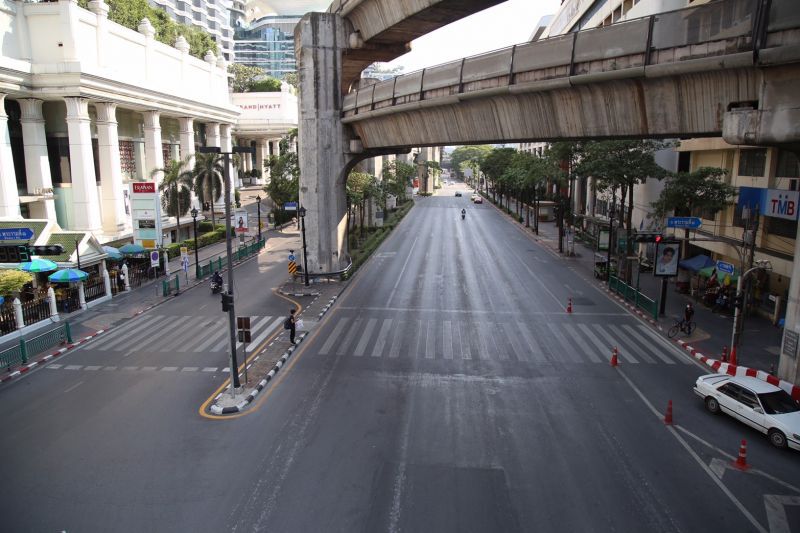 ราชประสงค์เหงา หลังกทม.สั่งปิดห้าง(ภาพชุด)