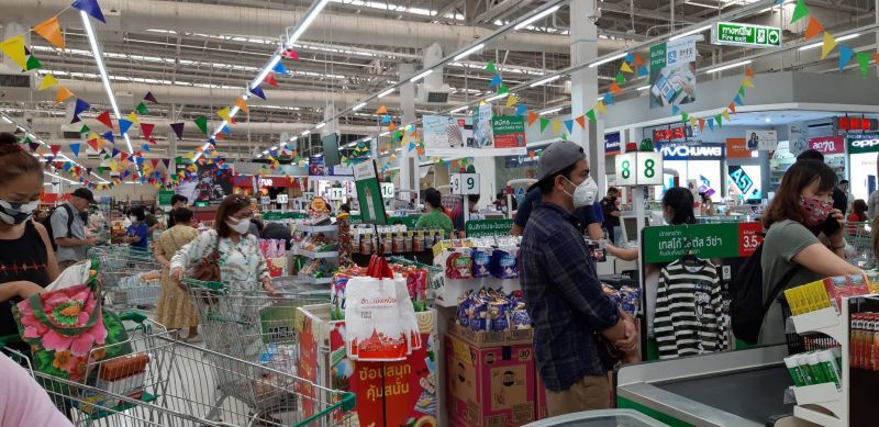 ตื่นล็อกดาวน์ คนเชียงใหม่แห่ซื้อของตุน