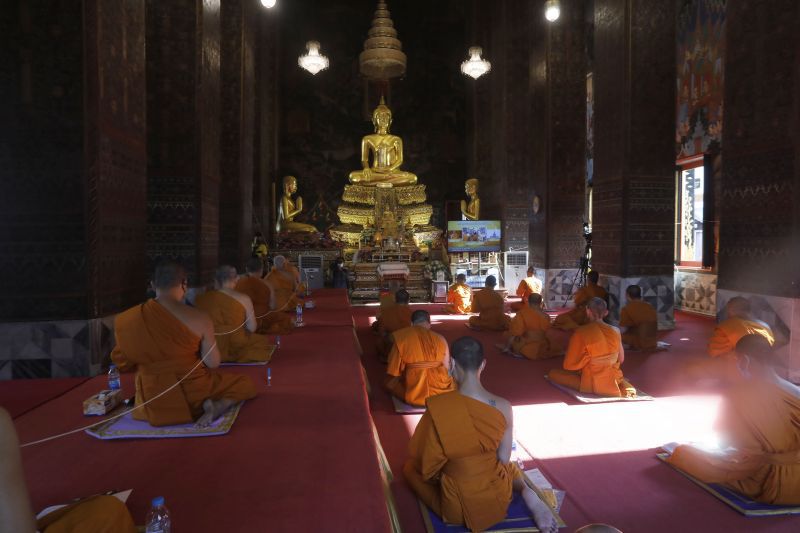 บรรยากาศ"สวดมนต์"เพิ่มพลังใจ ปัดเป่าโควิด-19