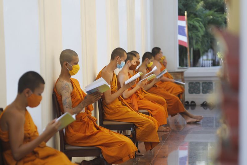 บรรยากาศ"สวดมนต์"เพิ่มพลังใจ ปัดเป่าโควิด-19