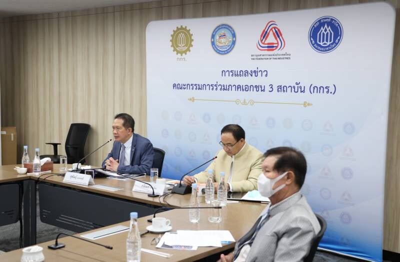 หอการค้าไทยชี้ชัดสิ่งสำคัญต้องชะลอการเลิกจ้าง
